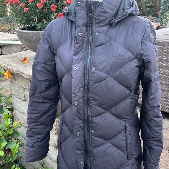 North Face black warm winter coat 3/4 length - Picture 3 of 10